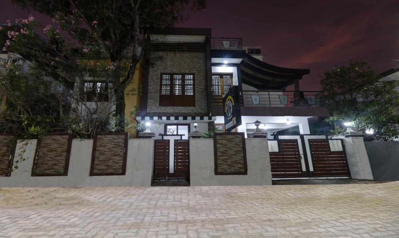 Treebo Backpackers Inn Kochi Exterior foto