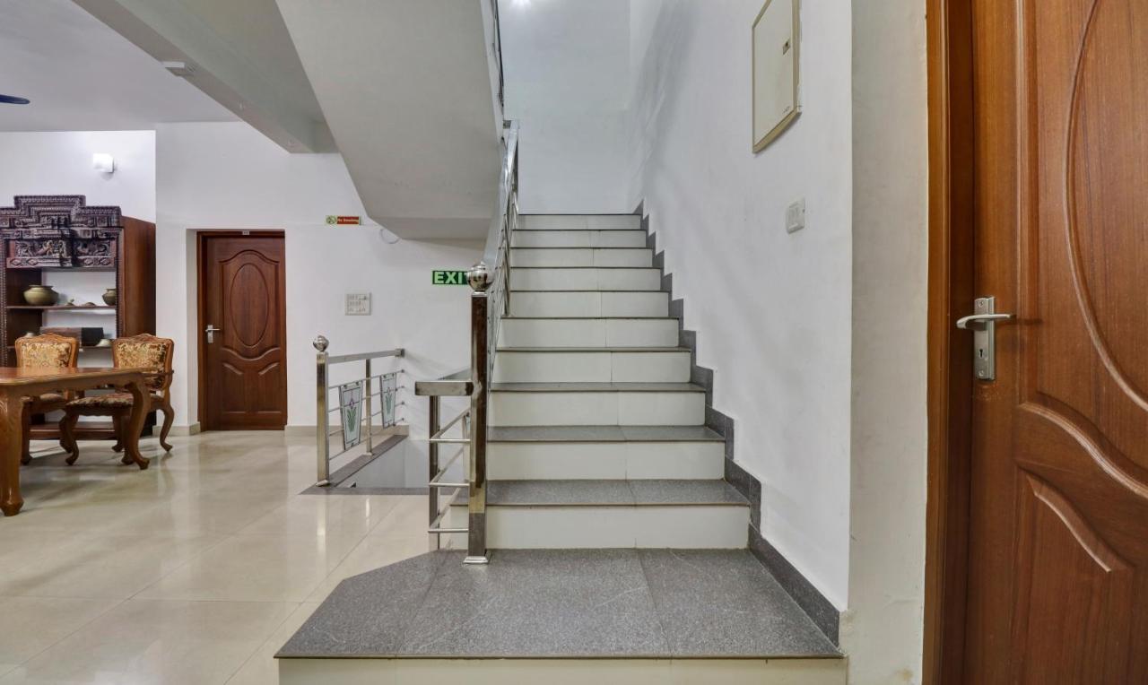 Treebo Backpackers Inn Kochi Exterior foto